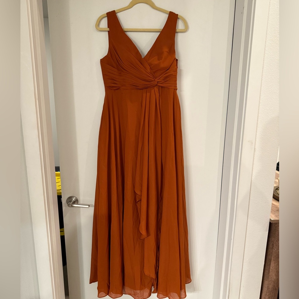 Elegant Orange Sleeveless Dress